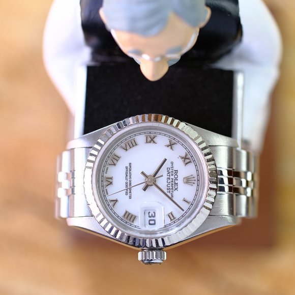 Rolex Datejust White Roman Dial 26mm W/Certificate - Picture 9 of 11